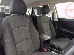 Mahindra XUV 3XO 1.2T MX2 auto - Image 21