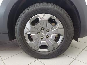 Mahindra XUV 3XO 1.2T MX2 auto - Image 25