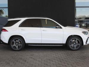 Mercedes-Benz GLE GLE300d 4Matic - Image 4