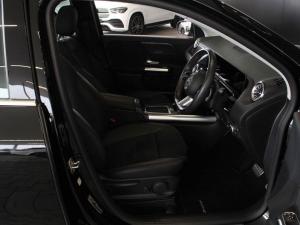 Mercedes-Benz GLA GLA200 Progressive - Image 13