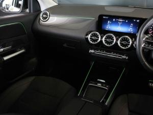 Mercedes-Benz GLA GLA200 Progressive - Image 15