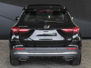 Mercedes-Benz GLA GLA200 Progressive - Image 6