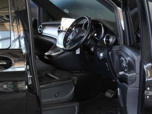 Mercedes-Benz V-Class V300d Exclusive - Image 14