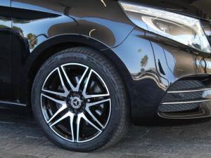 Mercedes-Benz V-Class V300d Exclusive - Image 9