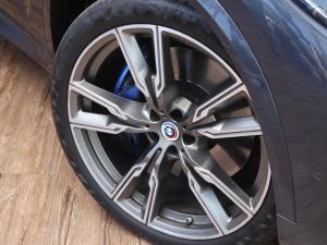 BMW X5 M50d - Image 11