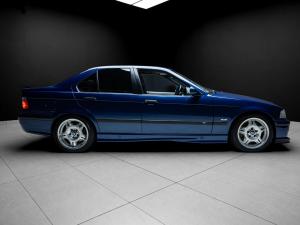 BMW M3 4d - Image 14