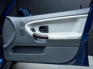 BMW M3 4d - Image 20