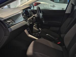 Volkswagen Polo hatch 1.0TSI Life manual - Image 10