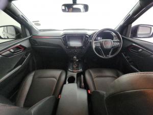 Isuzu D-MAX 1.9 Ddi HR X-RIDER automatic D/C - Image 8