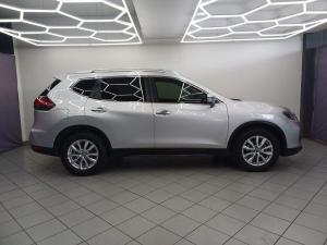 Nissan X-Trail 2.5 4x4 Acenta Tech - Image 11