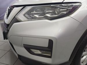 Nissan X-Trail 2.5 4x4 Acenta Tech - Image 12