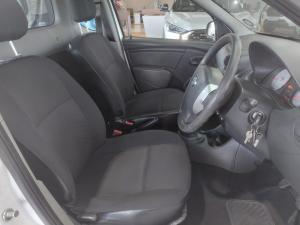 Nissan NP200 1.6i safety pack (aircon) - Image 10