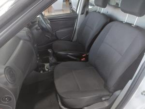 Nissan NP200 1.6i safety pack (aircon) - Image 15