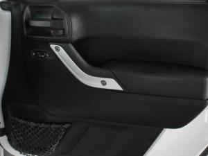Jeep Wrangler 3.6L Polar Edition - Image 21
