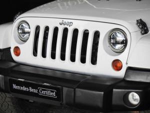 Jeep Wrangler 3.6L Polar Edition - Image 9