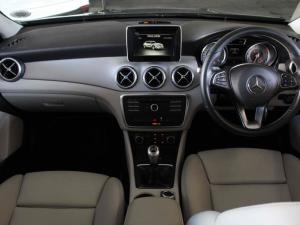 Mercedes-Benz GLA GLA200 - Image 11