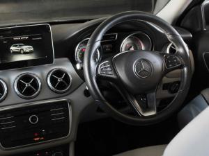Mercedes-Benz GLA GLA200 - Image 13