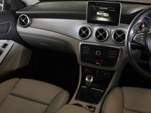 Mercedes-Benz GLA GLA200 - Image 16