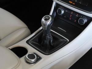 Mercedes-Benz GLA GLA200 - Image 18