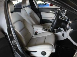 Mercedes-Benz GLA GLA200 - Image 19