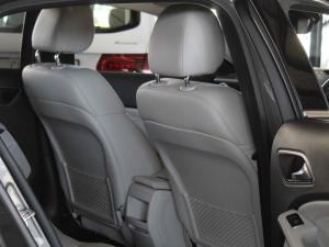 Mercedes-Benz GLA GLA200 - Image 21