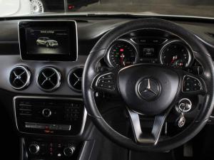 Mercedes-Benz GLA GLA220d 4Matic Style - Image 10