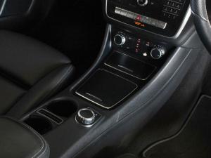 Mercedes-Benz GLA GLA220d 4Matic Style - Image 12