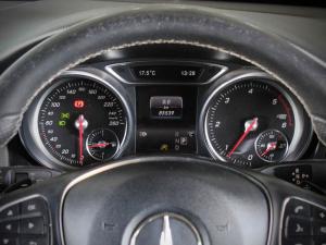Mercedes-Benz GLA GLA220d 4Matic Style - Image 13