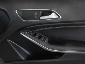 Mercedes-Benz GLA GLA220d 4Matic Style - Image 21