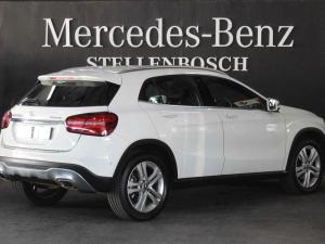 Mercedes-Benz GLA GLA220d 4Matic Style - Image 4