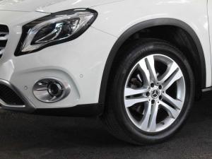 Mercedes-Benz GLA GLA220d 4Matic Style - Image 8