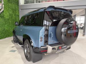 Land Rover Defender 90 P400 X-Dynamic HSE - Image 6