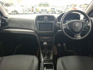 Toyota Urban Cruiser 1.5 XR - Image 6