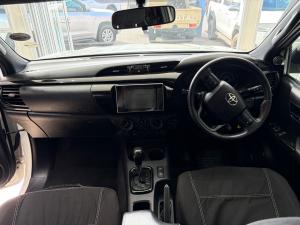Toyota Hilux 2.8GD-6 Xtra cab 4x4 Legend 50 auto - Image 6