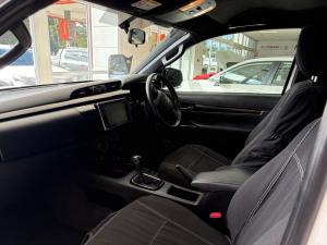 Toyota Hilux 2.8GD-6 Xtra cab 4x4 Legend 50 auto - Image 7