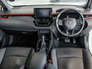 Toyota Corolla Cross 1.8 Hybrid GR-Sport - Image 6