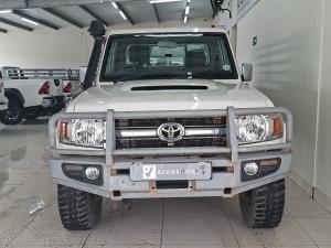 Toyota Land Cruiser 79 4.5D-4D LX V8 single cab - Image 4