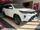 Thumbnail Toyota Fortuner 2.4GD-6 manual