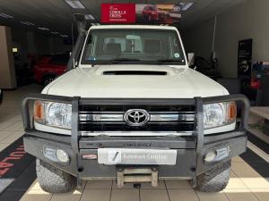 Toyota Land Cruiser 79 4.5D-4D LX V8 single cab - Image 4