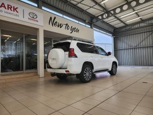 Toyota Land Cruiser Prado 2.8GD VX - Image 2