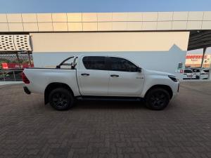 Toyota Hilux 2.8GD-6 double cab 4x4 Raider auto - Image 3