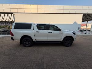 Toyota Hilux 2.8GD-6 double cab 4x4 Raider auto - Image 3