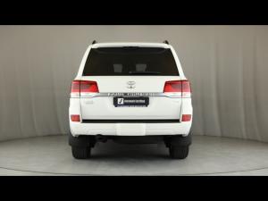 Toyota Land Cruiser 200 4.5D-4D V8 VX-R - Image 5