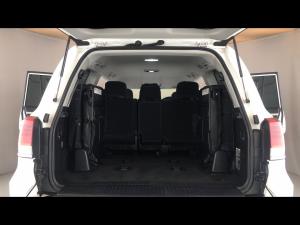 Toyota Land Cruiser 200 4.5D-4D V8 VX-R - Image 13