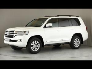 Toyota Land Cruiser 200 4.5D-4D V8 VX-R - Image 23