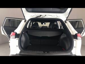 Toyota Corolla Cross 1.8 XR - Image 13