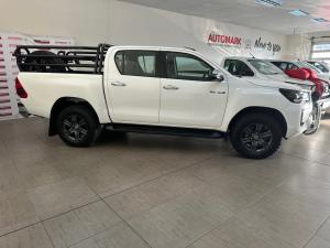 Toyota Hilux 2.8GD-6 double cab 4x4 Raider auto - Image 3