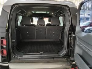 Land Rover Defender 110 P400 S - Image 16