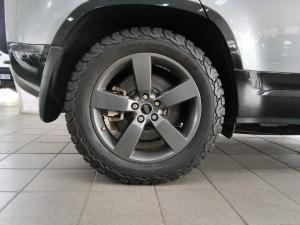 Land Rover Defender 110 P400 S - Image 18
