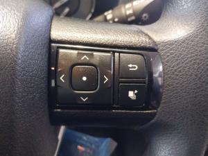 Toyota Hilux 2.4GD-6 Xtra cab Raider manual - Image 10
